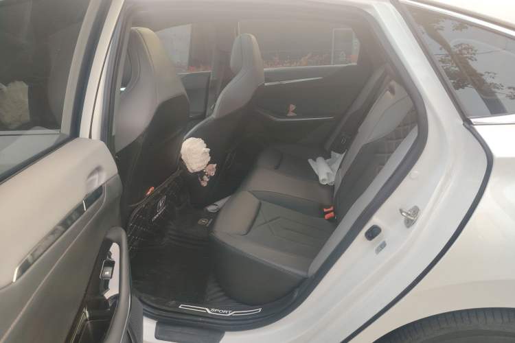 Used CHANGAN Ruicheng PLUS 2023 1.5T DCT Navigation Edition Interior 4