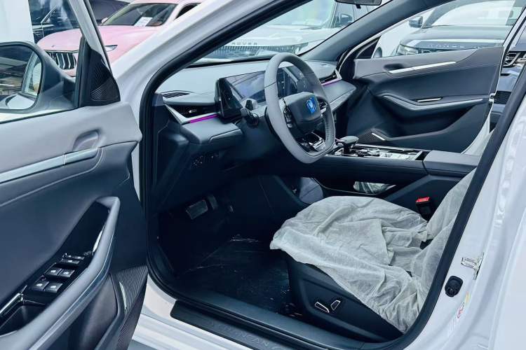 Used CHANGAN Ruicheng PLUS 2023 1.5T DCT Prestige Edition Interior 4