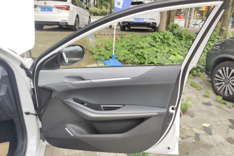 Used CHANGAN Ruicheng PLUS 2023 1.5T DCT Prestige Edition Interior 5