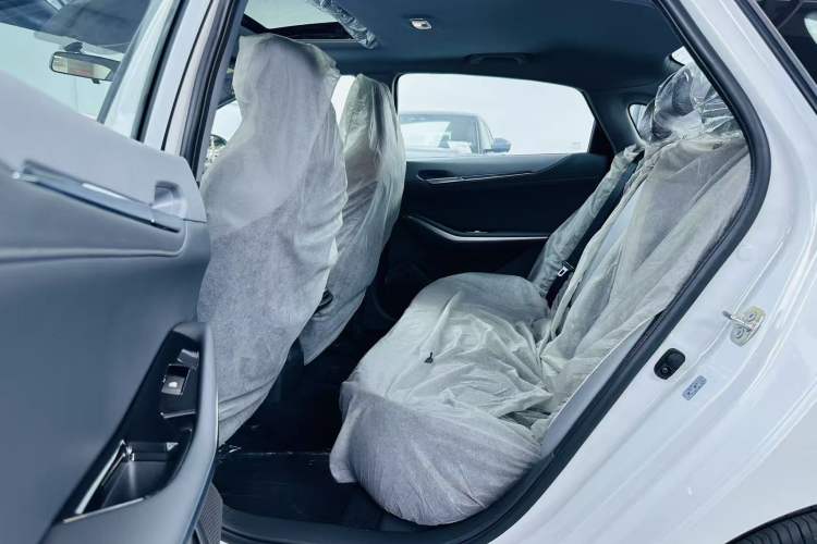 Used CHANGAN Ruicheng PLUS 2023 1.5T DCT Prestige Edition Interior 5