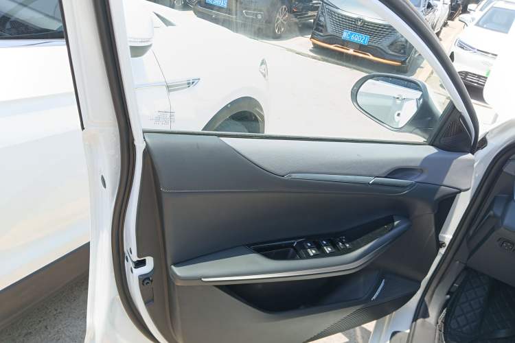 Used CHANGAN Ruicheng PLUS 2023 1.5T DCT Prestige Edition Interior 7