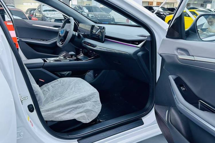 Used CHANGAN Ruicheng PLUS 2023 1.5T DCT Prestige Edition Interior 7