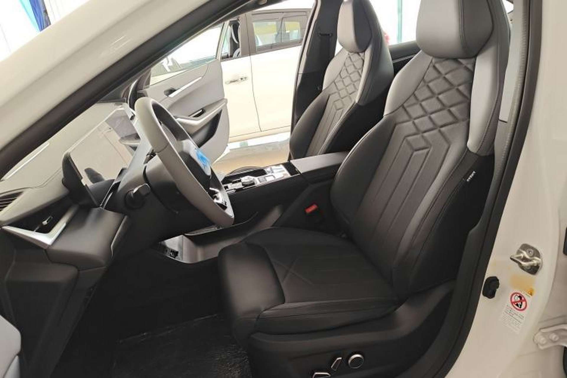 Used CHANGAN Ruicheng PLUS 2023 1.5T DCT Navigation Edition Left Front Seat