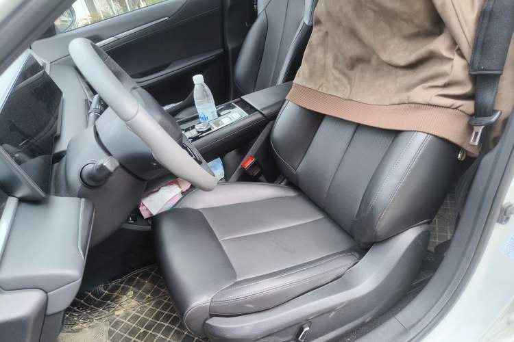 Used CHANGAN Ruicheng PLUS 2023 1.5T DCT Prestige Edition Left Front Seat