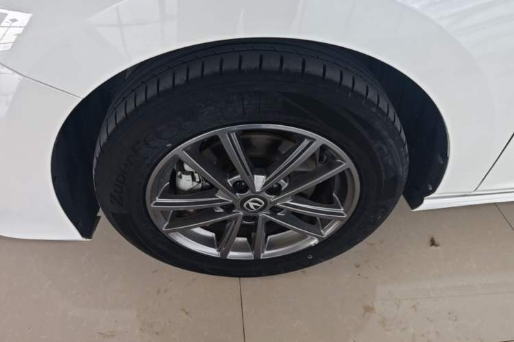 Used CHANGAN Ruicheng PLUS 2023 1.5T DCT Luxury Version Left Front Wheel Hub