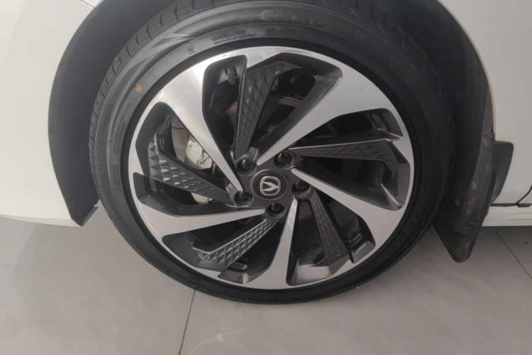 Used CHANGAN Ruicheng PLUS 2023 1.5T DCT Navigation Edition Left Front Wheel Hub
