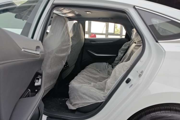 Used CHANGAN Ruicheng PLUS 2023 1.5T DCT Prestige Edition Left Rear Seat
