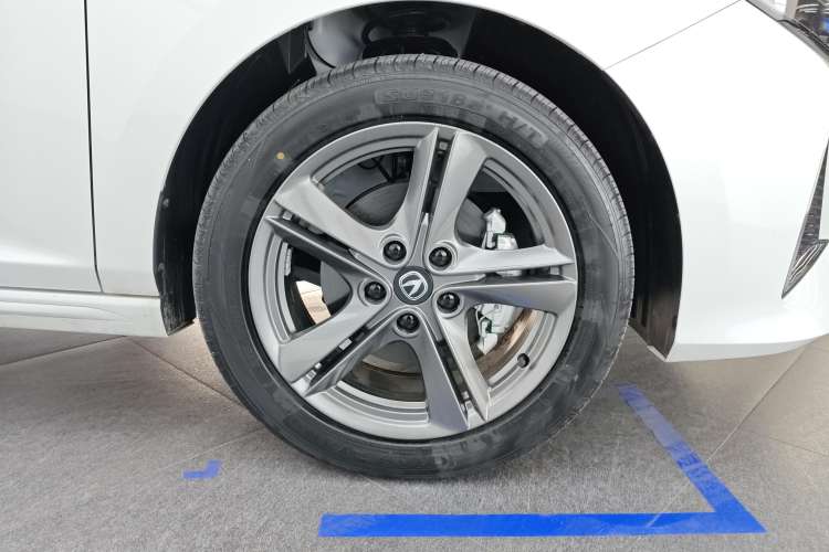 Used CHANGAN Ruicheng PLUS 2023 1.5T DCT Prestige Edition Left Rear Wheel Hub