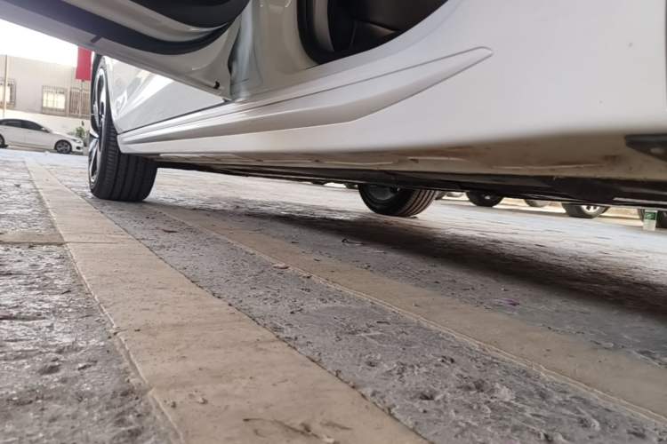 Used CHANGAN Ruicheng PLUS 2023 1.5T DCT Navigation Edition Left Side Sill