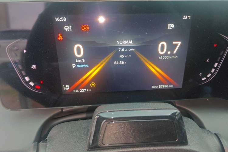 Used CHANGAN Ruicheng PLUS 2023 1.5T DCT Flagship Edition Odometer Close Up