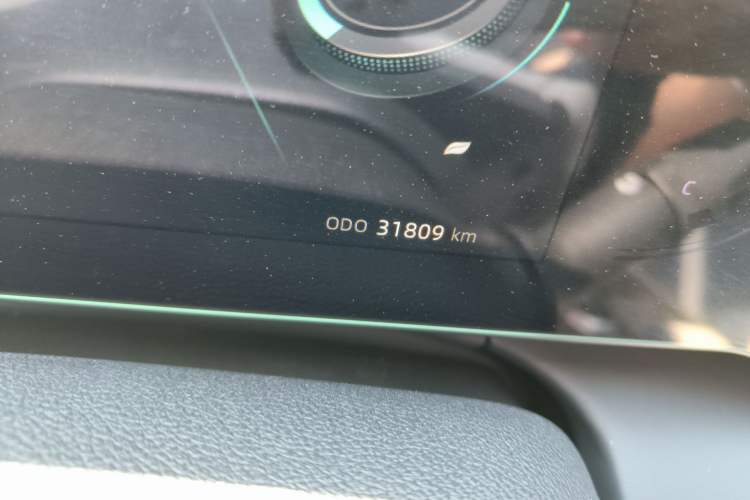 Used CHANGAN Ruicheng PLUS 2023 1.5T DCT Prestige Edition Odometer Close Up