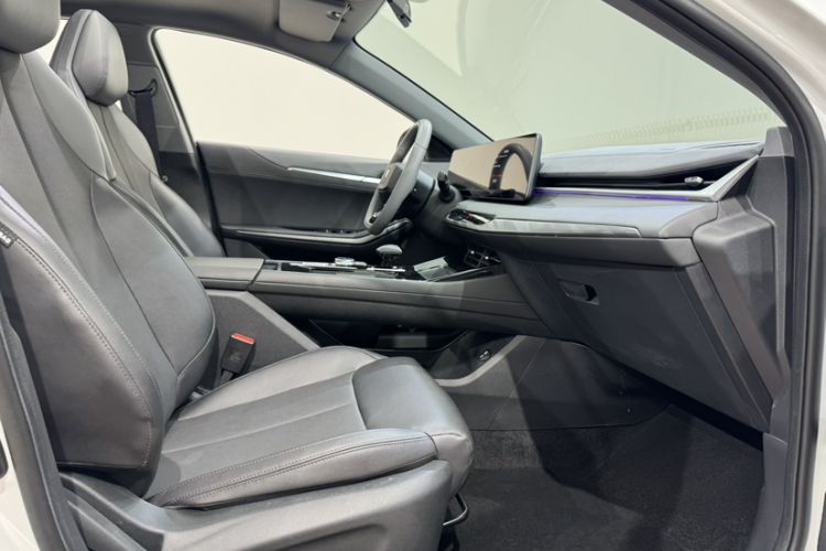 Used CHANGAN Ruicheng PLUS 2023 1.5T DCT Prestige Edition Right Front Seat