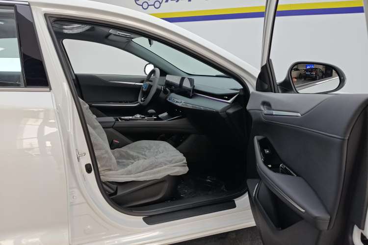 Used CHANGAN Ruicheng PLUS 2023 1.5T DCT Prestige Edition Right Front Seat