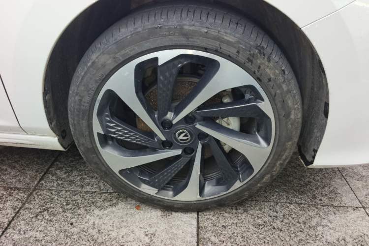 Used CHANGAN Ruicheng PLUS 2023 1.5T DCT Navigation Edition Right Front Wheel Hub