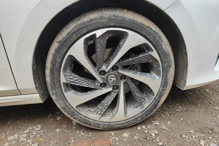 Used CHANGAN Ruicheng PLUS 2023 1.5T DCT Navigation Edition Right Front Wheel Hub