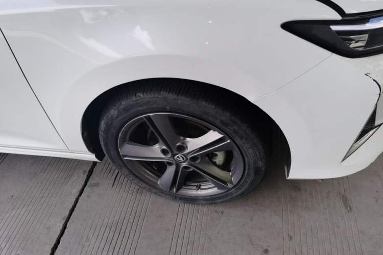 Used CHANGAN Ruicheng PLUS 2023 1.5T DCT Prestige Edition Right Front Wheel Hub
