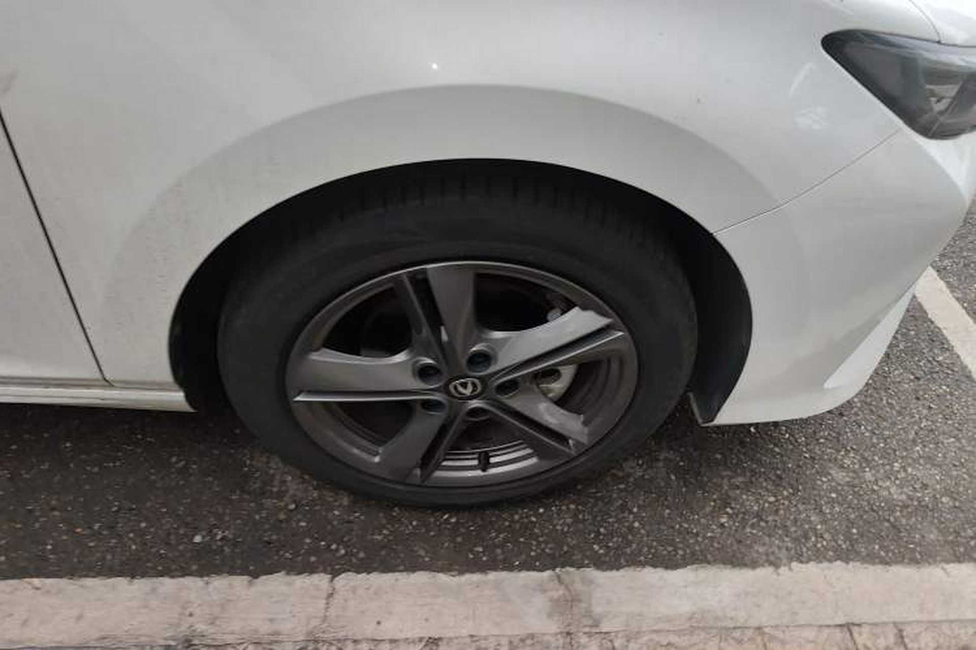 Used CHANGAN Ruicheng PLUS 2023 1.5T DCT Prestige Edition Right Front Wheel Hub