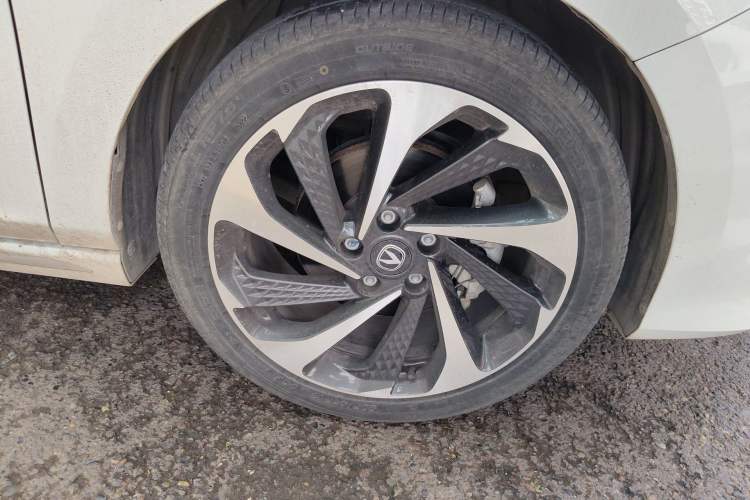 Used CHANGAN Ruicheng PLUS 2023 1.5T DCT Flagship Edition Right Front Wheel Hub