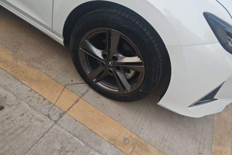 Used CHANGAN Ruicheng PLUS 2023 1.5T DCT Prestige Edition Right Front Wheel Hub