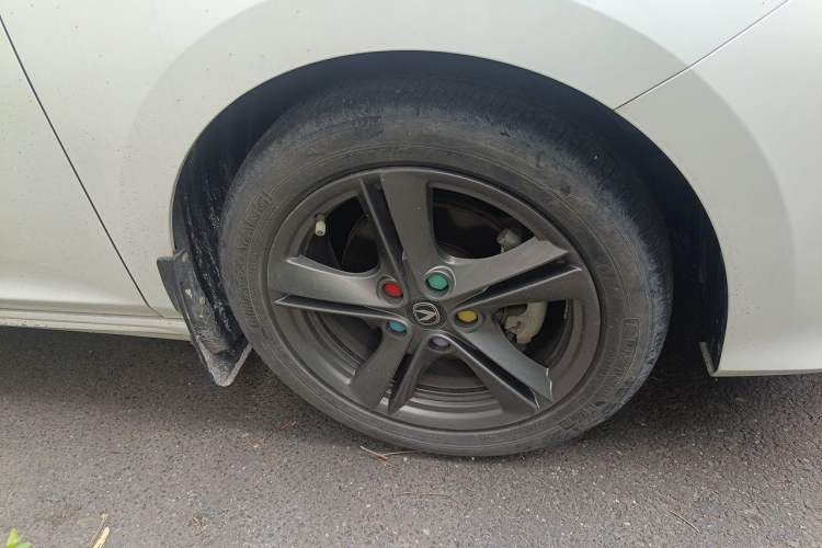 Used CHANGAN Ruicheng PLUS 2023 1.5T DCT Prestige Edition Right Front Wheel Hub