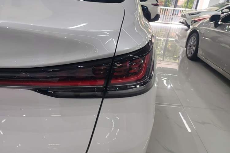 Used CHANGAN Ruicheng PLUS 2023 1.5T DCT Prestige Edition Right Rear Taillight