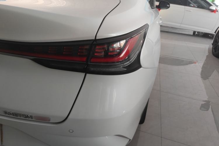 Used CHANGAN Ruicheng PLUS 2023 1.5T DCT Navigation Edition Right Rear Taillight