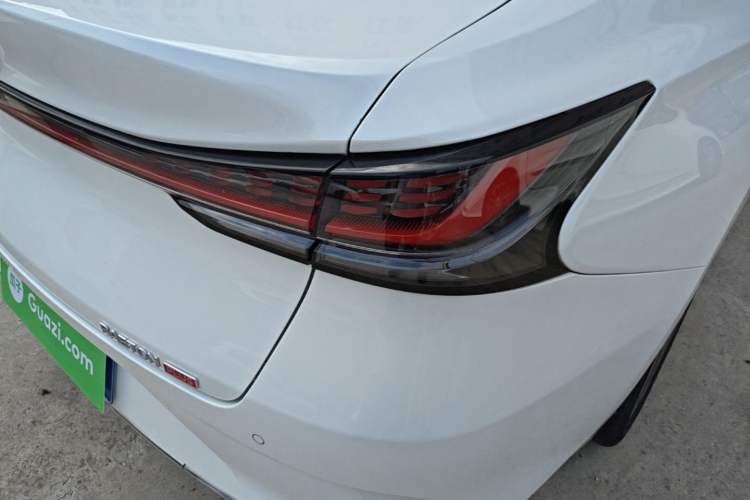 Used CHANGAN Ruicheng PLUS 2023 1.5T DCT Prestige Edition Right Rear Taillight