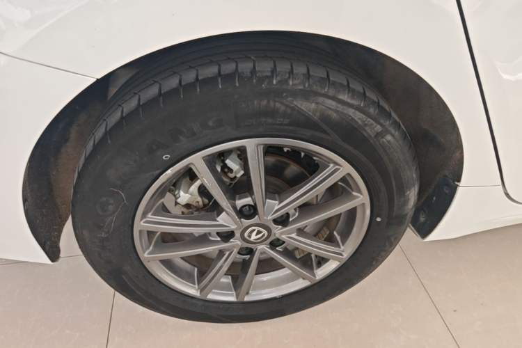 Used CHANGAN Ruicheng PLUS 2023 1.5T DCT Luxury Version Right Rear Wheel Hub