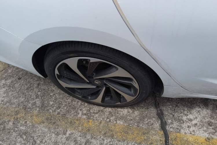 Used CHANGAN Ruicheng PLUS 2023 1.5T DCT Navigation Edition Right Rear Wheel Hub