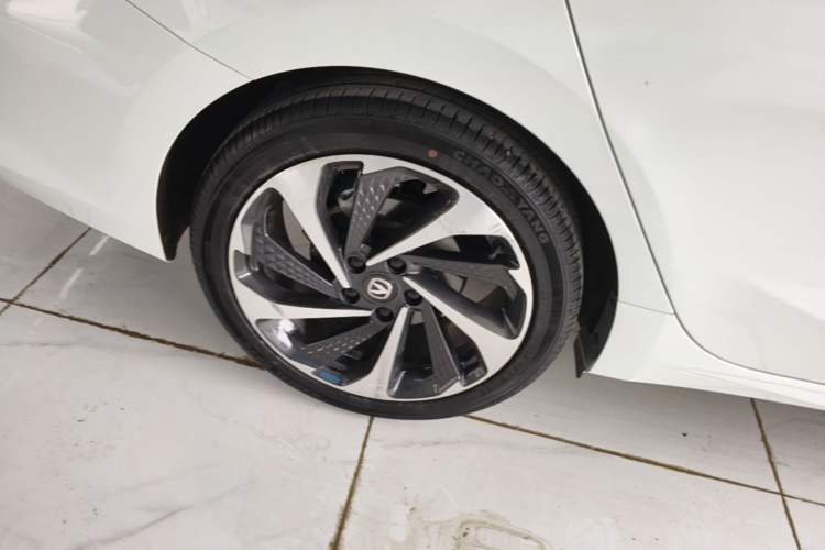 Used CHANGAN Ruicheng PLUS 2023 1.5T DCT Navigation Edition Right Rear Wheel Hub