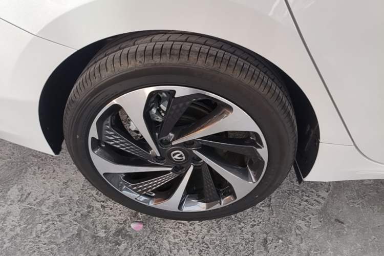 Used CHANGAN Ruicheng PLUS 2023 1.5T DCT Navigation Edition Right Rear Wheel Hub