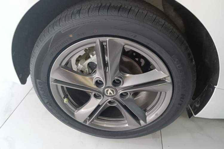 Used CHANGAN Ruicheng PLUS 2023 1.5T DCT Prestige Edition Right Rear Wheel Hub