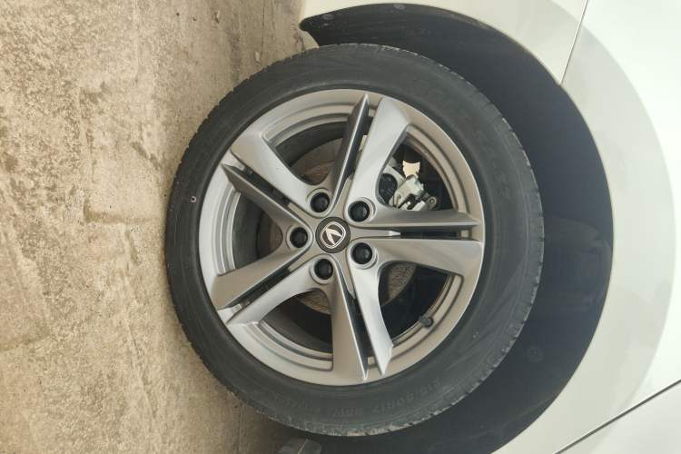 Used CHANGAN Ruicheng PLUS 2023 1.5T DCT Prestige Edition Right Rear Wheel Hub