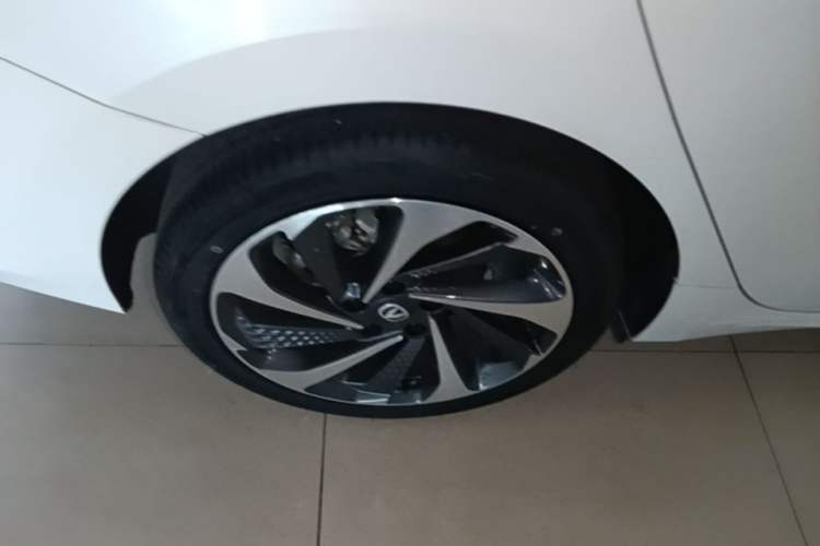 Used CHANGAN Ruicheng PLUS 2023 1.5T DCT Lingyue Trim Right Rear Wheel Hub
