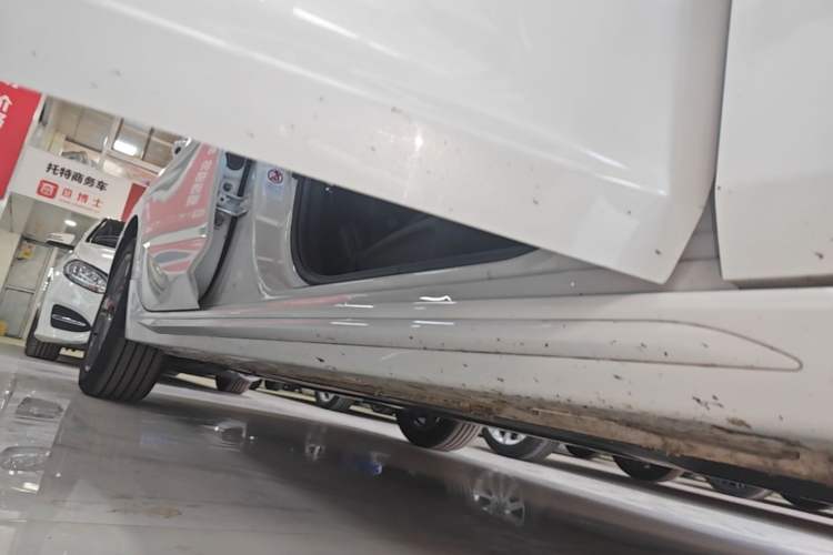 Used CHANGAN Ruicheng PLUS 2023 1.5T DCT Prestige Edition Right Side Sill