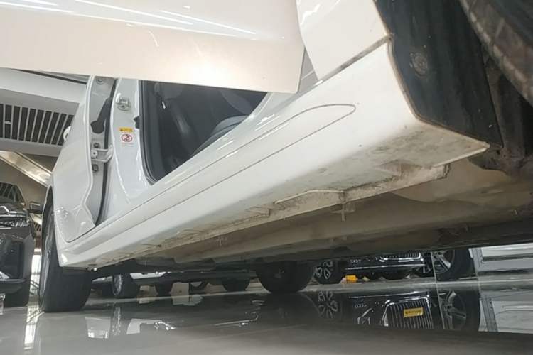 Used CHANGAN Ruicheng PLUS 2023 1.5T DCT Prestige Edition Right Side Sill