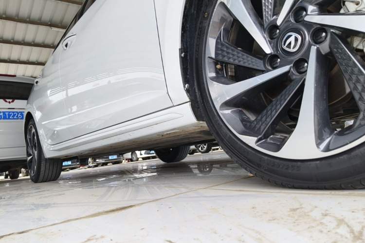Used CHANGAN Ruicheng PLUS 2023 1.5T DCT Navigation Edition Right Side Sill