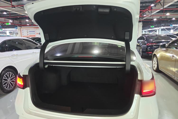 Used CHANGAN Ruicheng PLUS 2023 1.5T DCT Prestige Edition Trunk