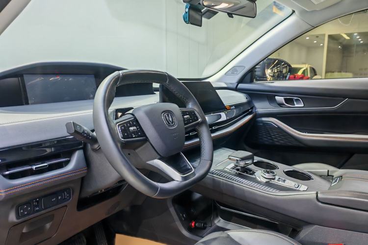 Used CHANGAN UNI-K 2021 2.0T All-Wheel Drive Prestige Version Interior 1