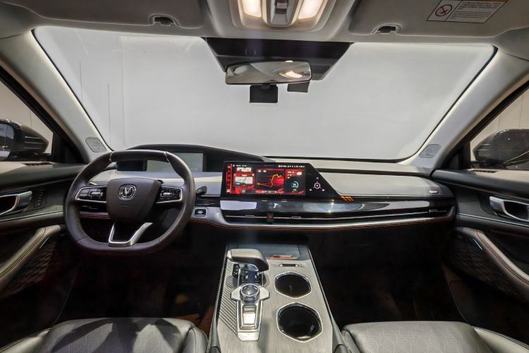 Used CHANGAN UNI-K 2021 2.0T All-Wheel Drive Prestige Version Interior 3