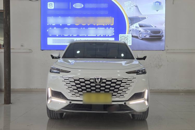 Used CHANGAN UNI-K 2024 2.0T Two-Wheel Drive YueShang Trim Exterior 1