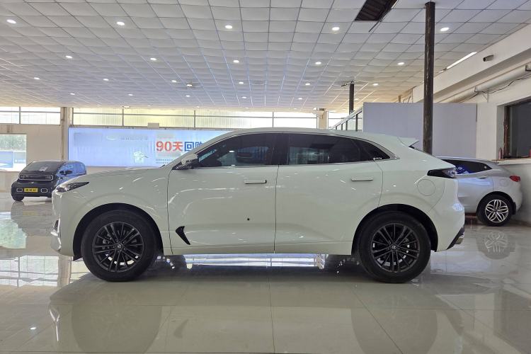 Used CHANGAN UNI-K 2024 2.0T Two-Wheel Drive YueShang Trim Exterior 3