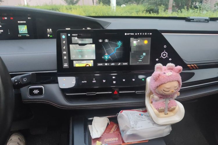 Used CHANGAN UNI-K 2021 2.0T All-Wheel Drive Prestige Version Audio And AC Panel