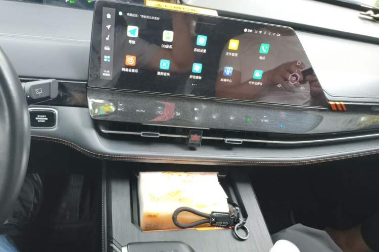 Used CHANGAN UNI-K 2021 2.0T Excellence Edition Audio And AC Panel