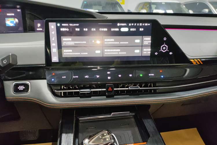 Used CHANGAN UNI-K 2021 2.0T Prestige Edition Audio And AC Panel