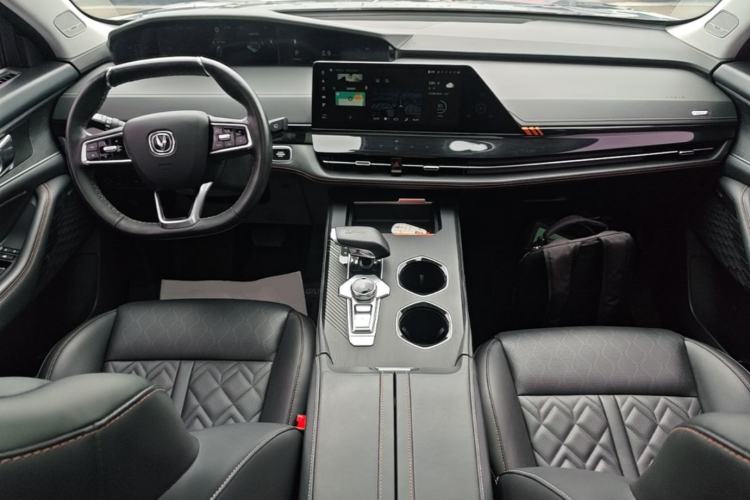 Used CHANGAN UNI-K 2021 2.0T Excellence Edition Center Console