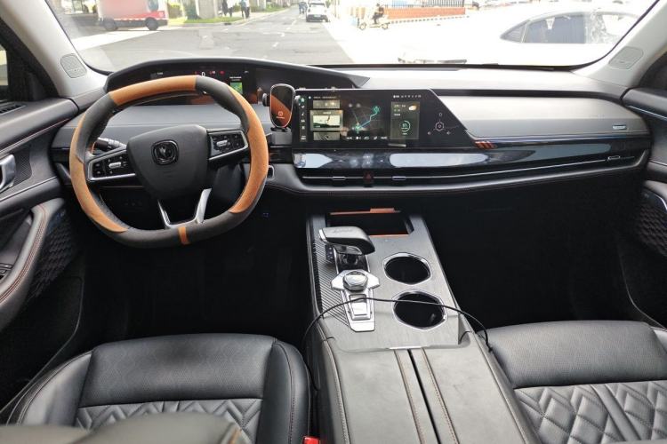 Used CHANGAN UNI-K 2021 2.0T Excellence Edition Center Console