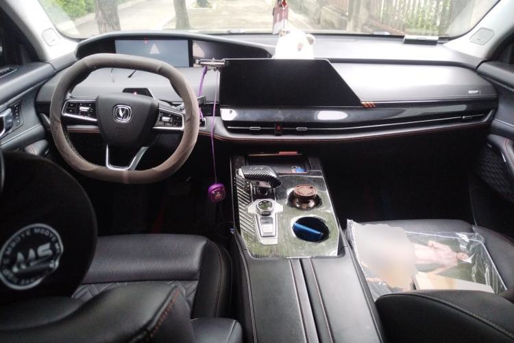 Used CHANGAN UNI-K 2021 2.0T Prestige Edition Center Console
