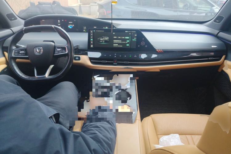 Used CHANGAN UNI-K 2021 2.0T Prestige Edition Center Console