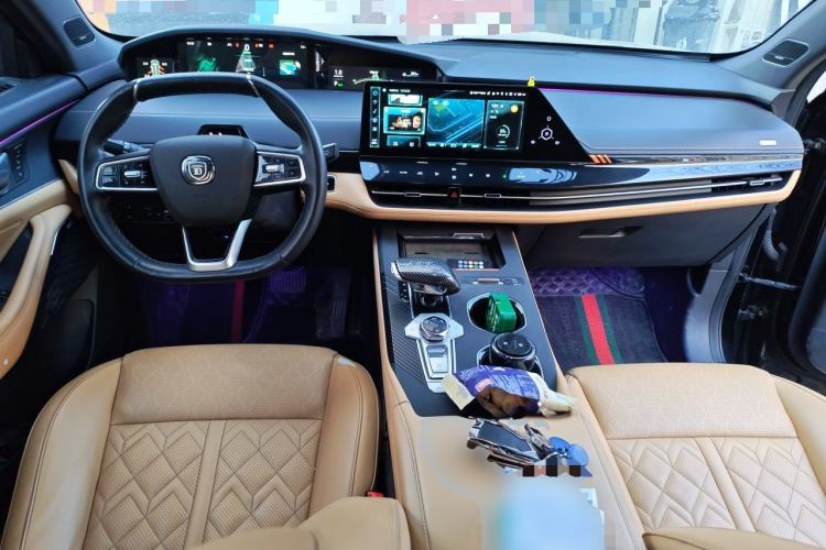 Used CHANGAN UNI-K 2021 2.0T All-Wheel Drive Prestige Version Center Console